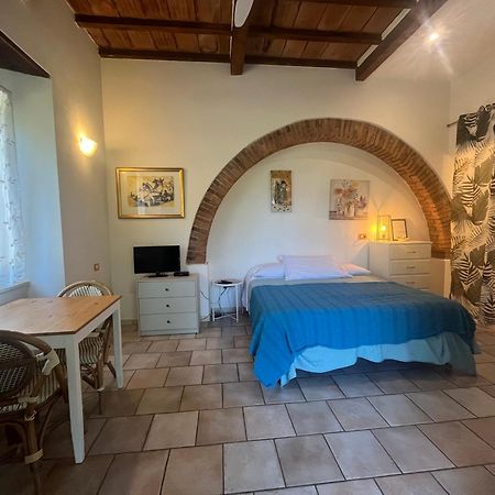 كامبيليا ماريتيما B&B La Fucinaia Pet Friendly Adults Only المظهر الخارجي الصورة